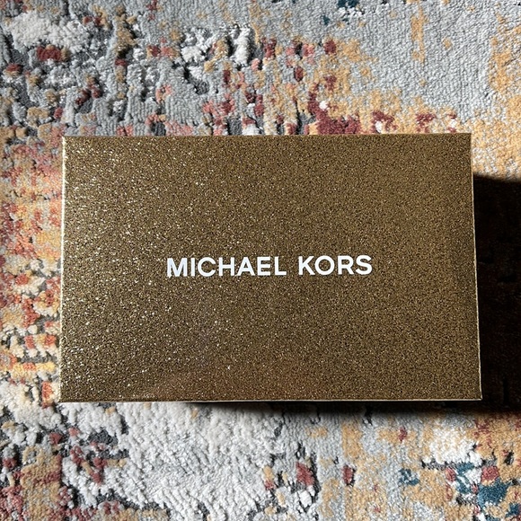 MICHAEL ❤️ Michael Kors Jet Set Charm Small Phone Crossbody Bag - Picture 6 of 9